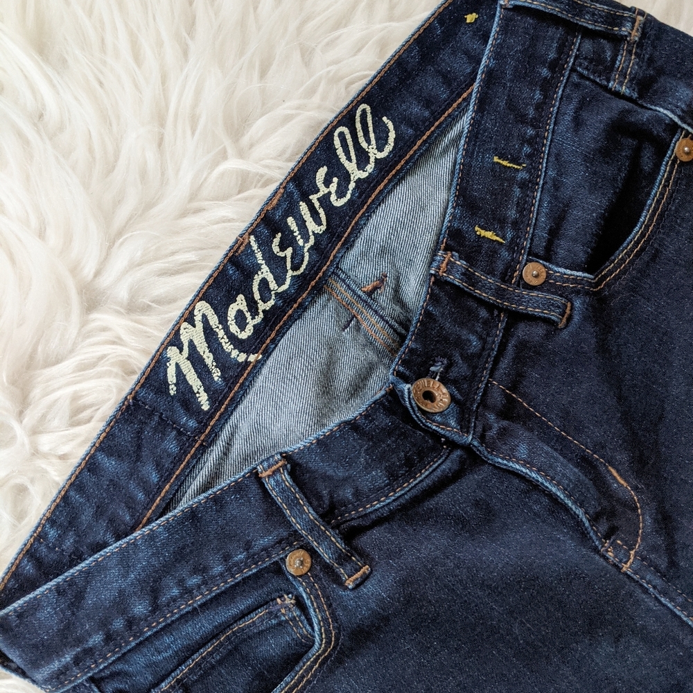 Madewell Distressed Dark Wash Jeans Size 24 - Picture 2 of 5